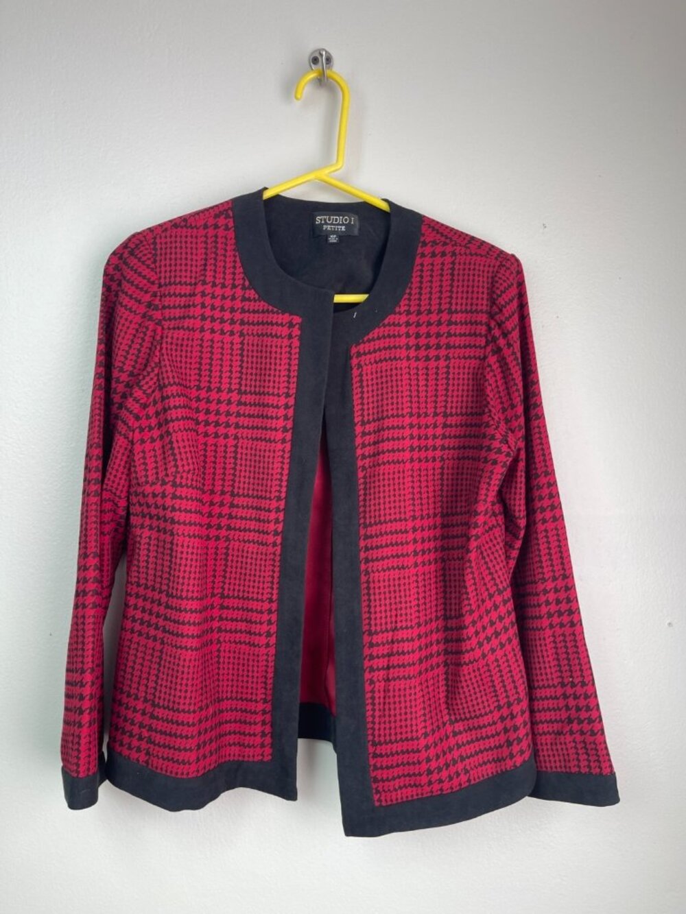 Studio I Petite Women's Open Front Jacket Red Black Plaid Size 10P Blazer